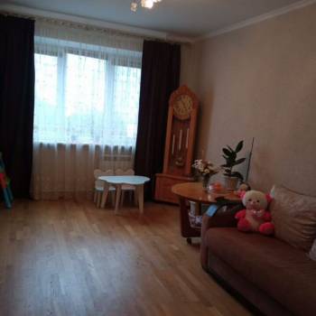 Продается 3-х комнатная квартира, 63 м²