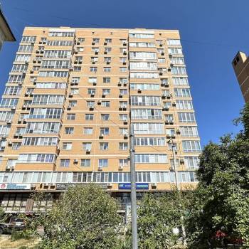 Сдается 1-комнатная квартира, 46 м²
