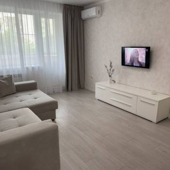 Продается 1-комнатная квартира, 38 м²