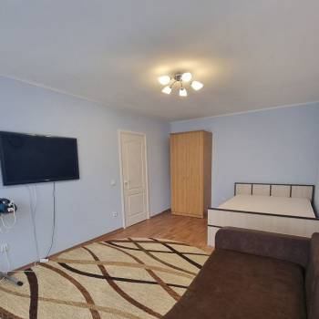 Сдается 1-комнатная квартира, 37 м²