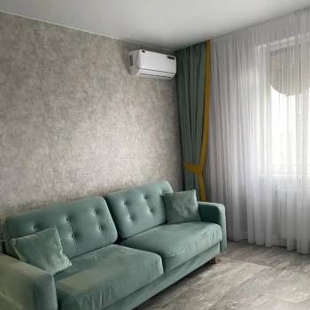 Сдается 1-комнатная квартира, 40 м²