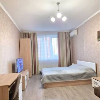 Сдается 1-комнатная квартира, 43 м²