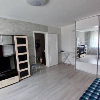 Продается 1-комнатная квартира, 40 м²
