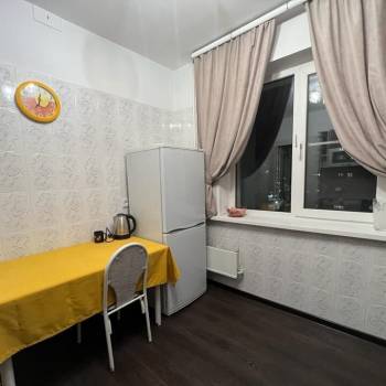 Сдается Многокомнатная квартира, 64 м²