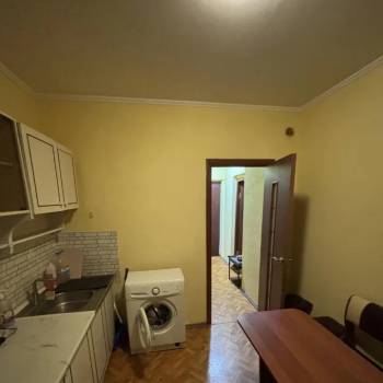 Сдается 1-комнатная квартира, 35 м²