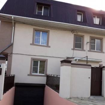 Сдается 1-комнатная квартира, 50 м²