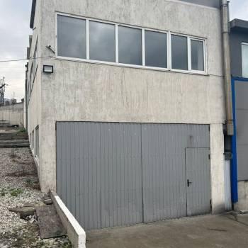 Сдается Нежилое помещение, 300 м²