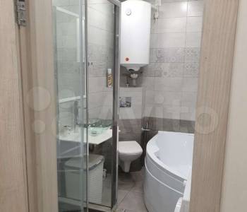Продается 1-комнатная квартира, 48 м²
