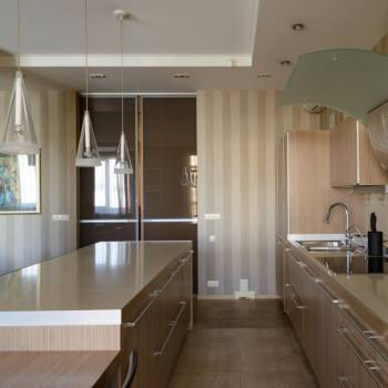 Продается 3-х комнатная квартира, 137 м²