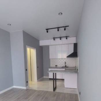 Продается 1-комнатная квартира, 50 м²