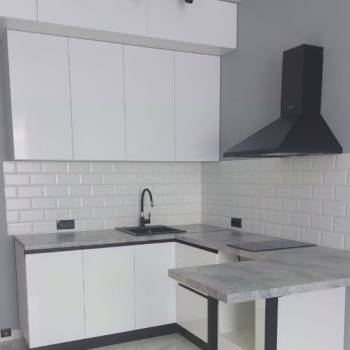 Продается 1-комнатная квартира, 50 м²