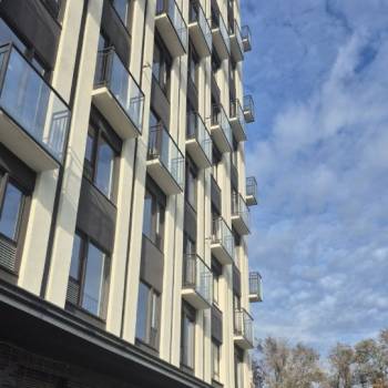Продается 1-комнатная квартира, 32 м²