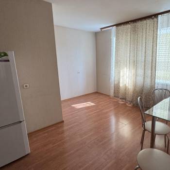 Сдается 2-х комнатная квартира, 77,9 м²