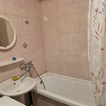Продается 1-комнатная квартира, 36 м²