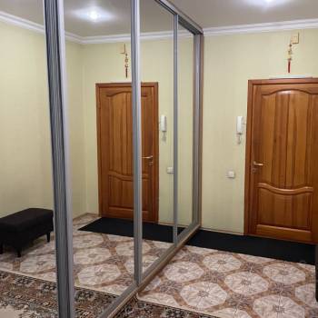 Сдается 2-х комнатная квартира, 79 м²