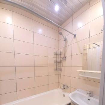 Продается 3-х комнатная квартира, 48 м²