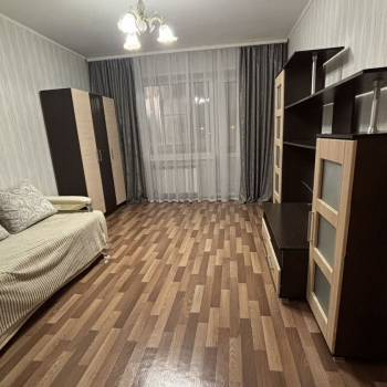 Сдается 1-комнатная квартира, 38 м²