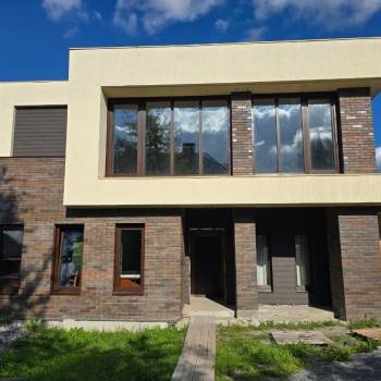 Продается Дом, 296 м²