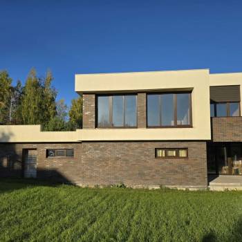 Продается Дом, 296 м²