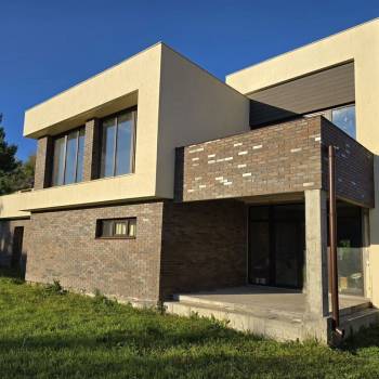 Продается Дом, 296 м²