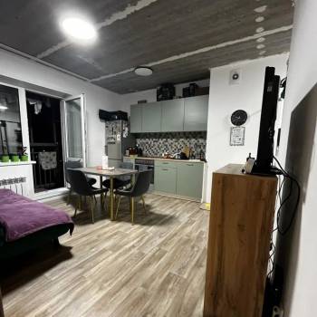 Продается 3-х комнатная квартира, 51,9 м²