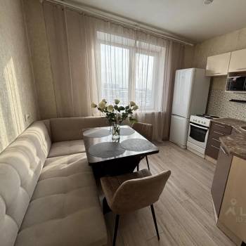 Сдается 1-комнатная квартира, 37 м²