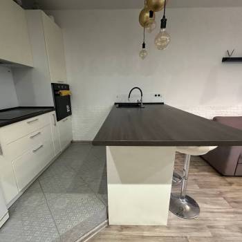 Продается 1-комнатная квартира, 59,7 м²