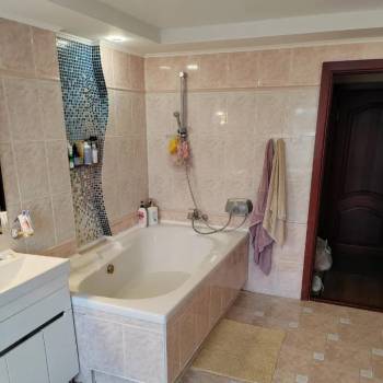 Продается 3-х комнатная квартира, 105,3 м²