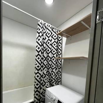 Сдается 2-х комнатная квартира, 75 м²