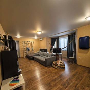 Сдается 1-комнатная квартира, 79 м²