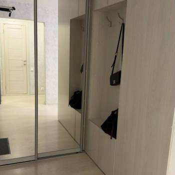 Продается 1-комнатная квартира, 41 м²