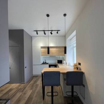 Продается 1-комнатная квартира, 48 м²