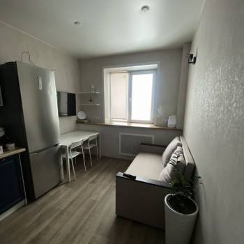 Продается 1-комнатная квартира, 37 м²