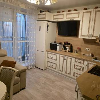 Сдается 1-комнатная квартира, 38 м²