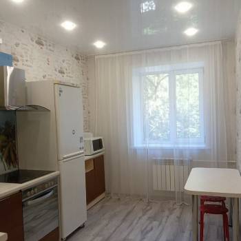 Сдается 1-комнатная квартира, 42 м²
