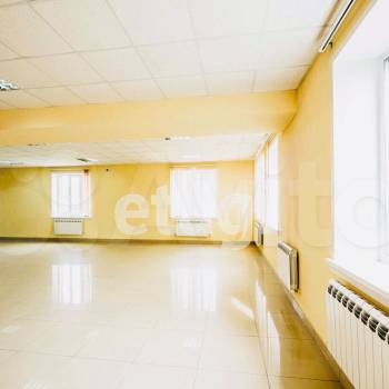 Сдается Нежилое помещение, 230 м²
