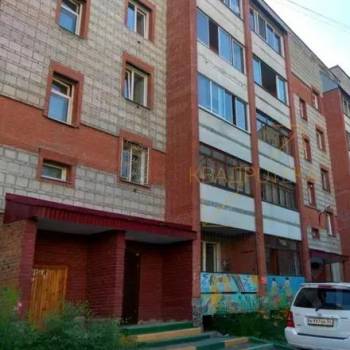 Продается Многокомнатная квартира, 79,9 м²