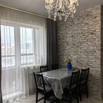 Сдается Многокомнатная квартира, 100 м²