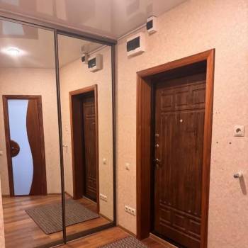 Сдается Многокомнатная квартира, 60 м²