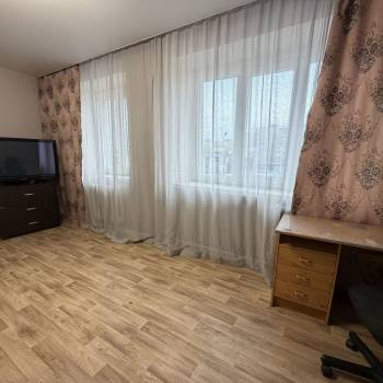 Сдается Многокомнатная квартира, 60 м²