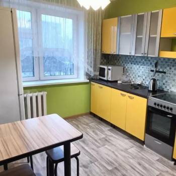 Сдается Многокомнатная квартира, 63 м²