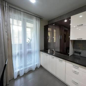 Продается Многокомнатная квартира, 120 м²