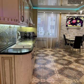 Сдается 1-комнатная квартира, 60 м²