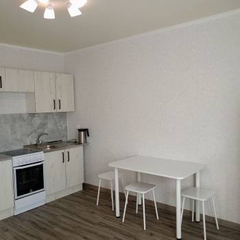 Сдается 1-комнатная квартира, 43 м²