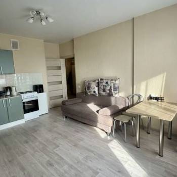 Сдается 1-комнатная квартира, 40 м²