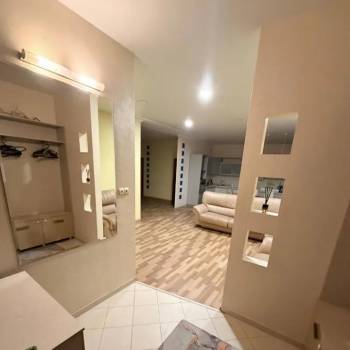 Сдается Многокомнатная квартира, 102,8 м²