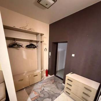 Сдается Многокомнатная квартира, 102,8 м²