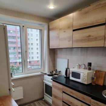 Сдается Многокомнатная квартира, 60 м²