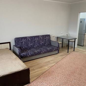 Сдается 1-комнатная квартира, 39 м²