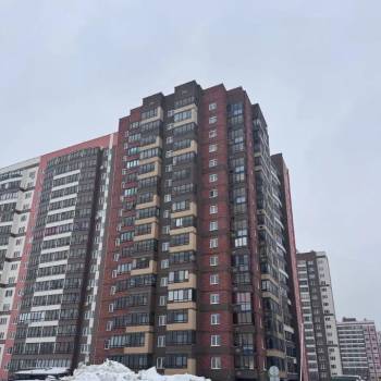 Продается 1-комнатная квартира, 40 м²